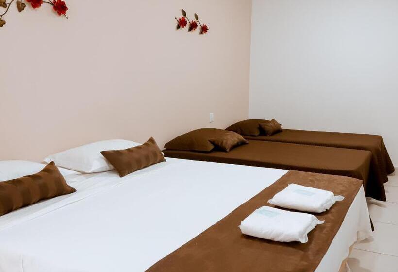 Quarto Familiar, Shalom Pousada Capitolio