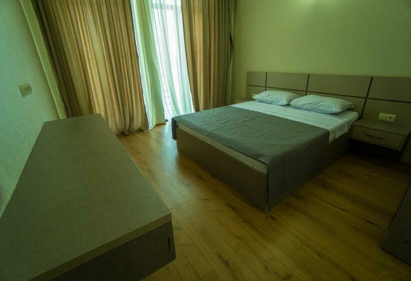 اتاق لوکس, Twins