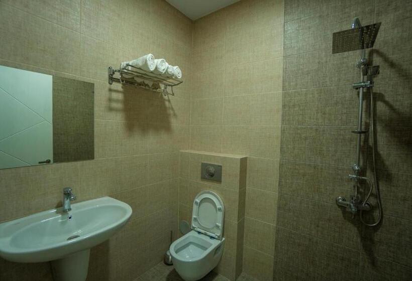 اتاق لوکس, Twins