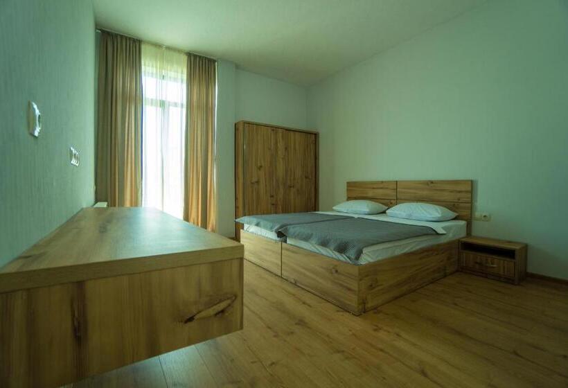 اتاق لوکس, Twins