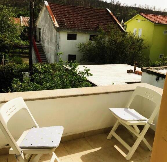 سوئیت 2 خوابه, Vila Jovana