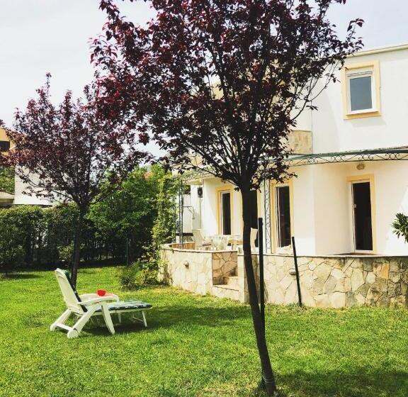 سوئیت 2 خوابه, Vila Jovana