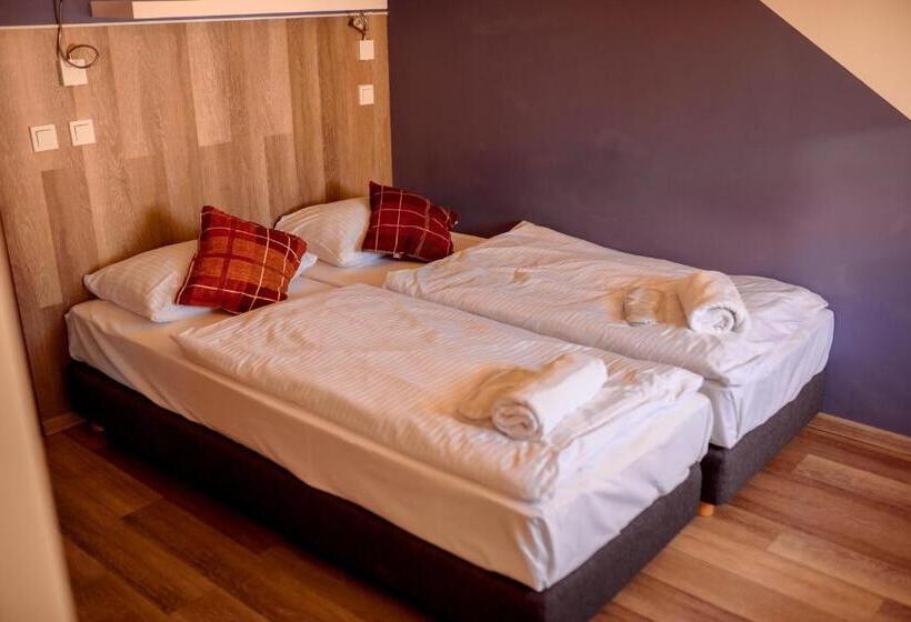 اتاق استاندارد, Prague Dream Hostel