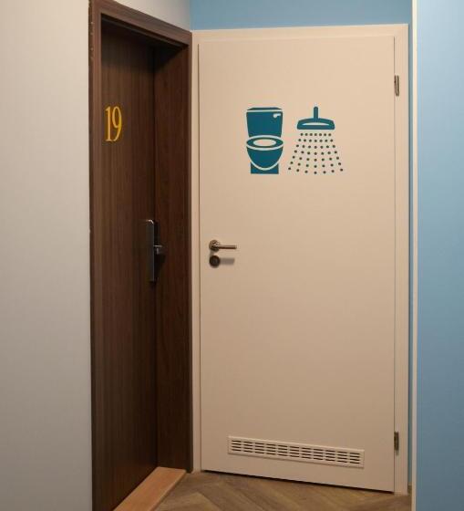 اتاق اکونومی با حمام مشترک, Prague Dream Hostel