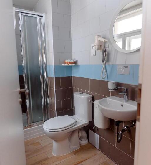 اتاق استاندارد چهار تخته, Prague Dream Hostel