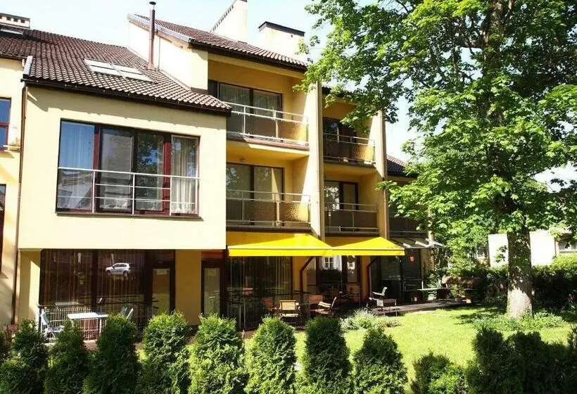استودیوی استاندارد, Pušynas Apartments