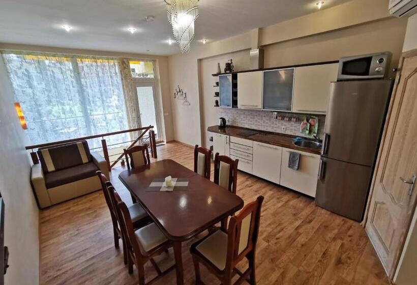 آپارتمان 1 خوابه با تراس, Pušynas Apartments