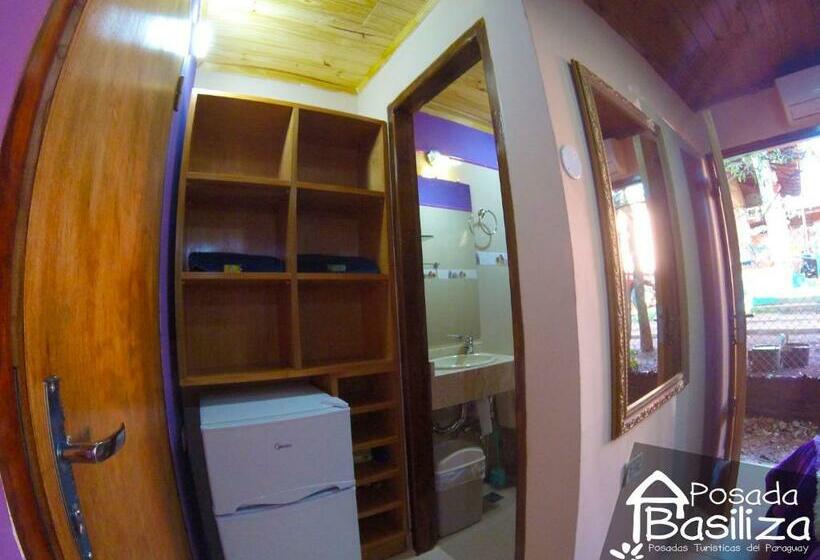 اتاق خانوادگی, Posada Basiliza, Encarnación Py