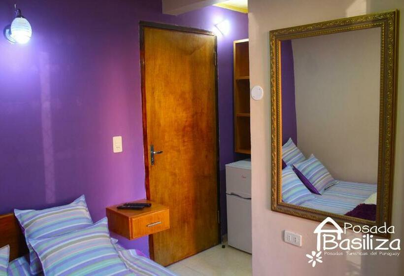 اتاق خانوادگی, Posada Basiliza, Encarnación Py