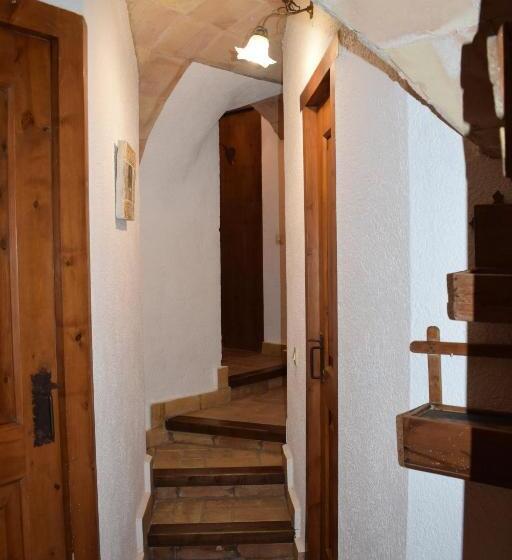 דירת שלושה חדרים, L àncora De Barà