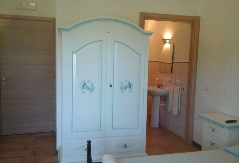 חדר סטנדרט נוף לגינה, Santu Paulu Country House