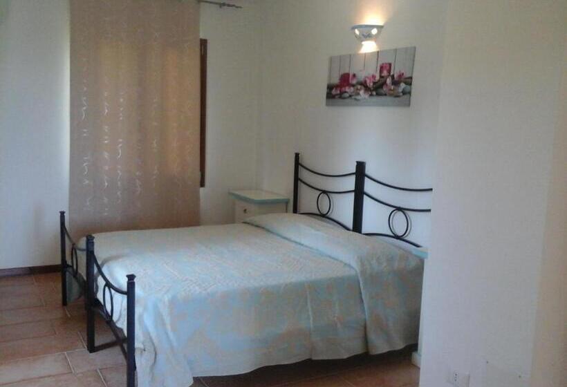 חדר סטנדרט נוף לגינה, Santu Paulu Country House