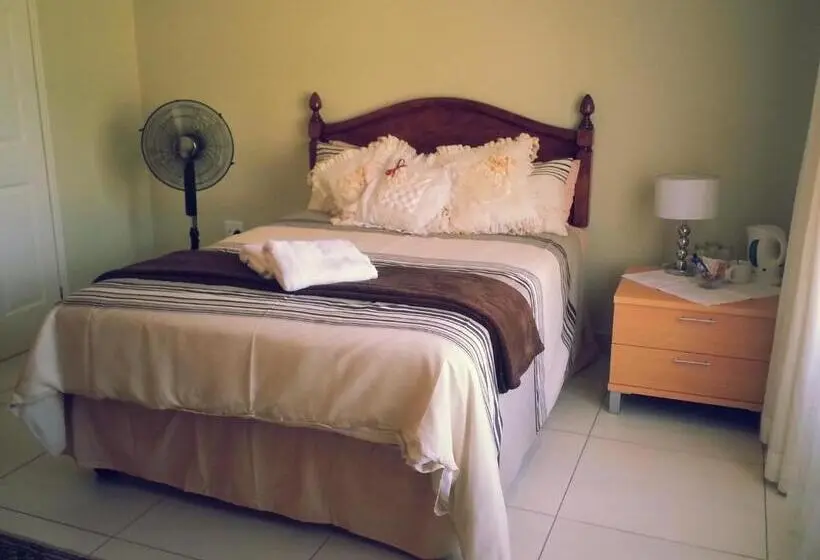 スタンダードルーム, The Homestead Margate   South Africa