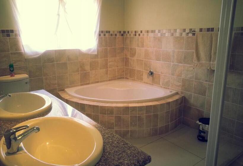 스탠다드 룸, The Homestead Margate South Africa