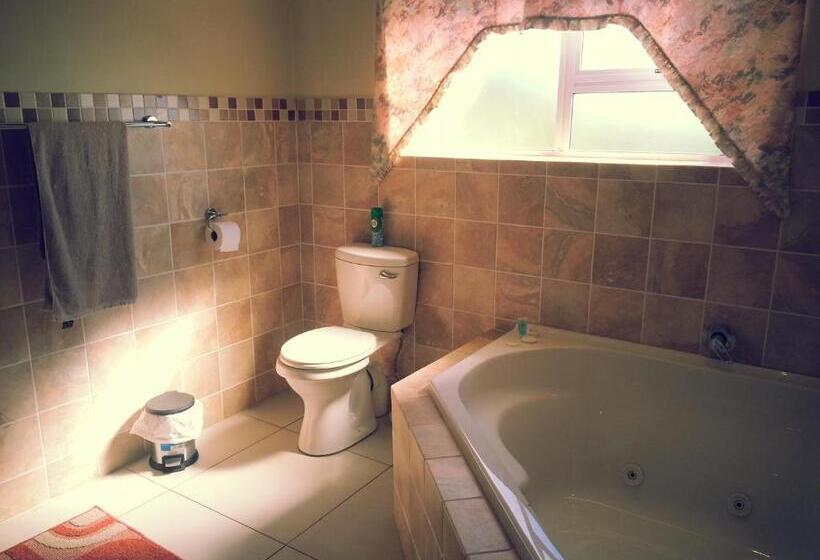 스탠다드 발코니 룸 바다 전망, The Homestead Margate South Africa