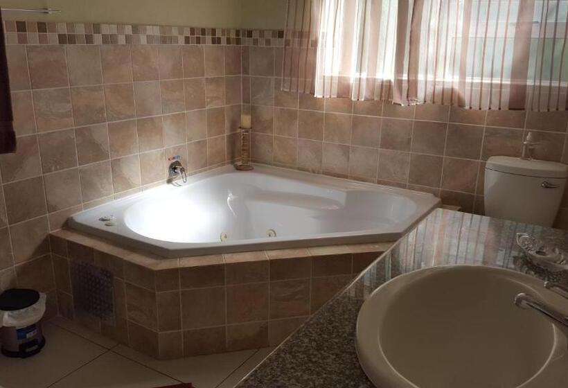 Номер Стандарт Вид на Море с Балконом, The Homestead Margate   South Africa