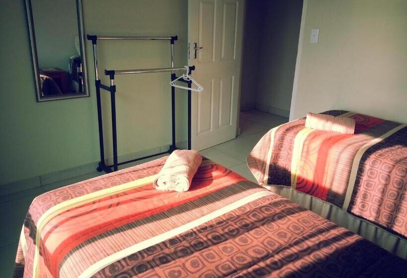 패밀리 룸, The Homestead Margate South Africa