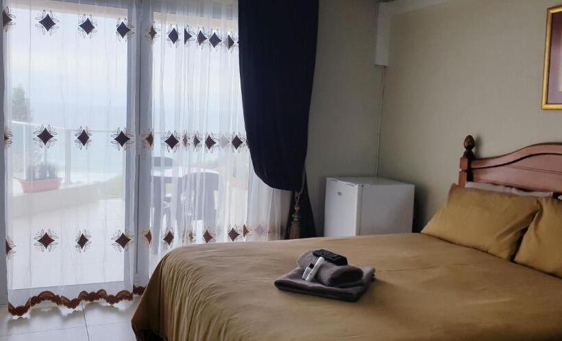 스탠다드 룸 공동 욕실, The Homestead Margate South Africa