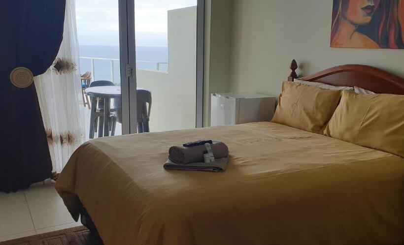 스탠다드 룸 공동 욕실, The Homestead Margate South Africa