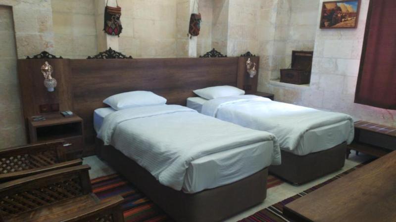 اتاق خانوادگی, La Riva Konakları