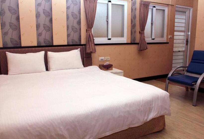 اتاق استاندارد, Lazy House