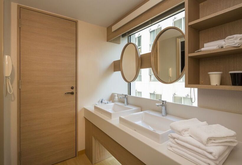 Номер Deluxe, Monterey Fukuoka