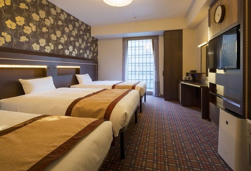 标准三人间, Monterey Fukuoka