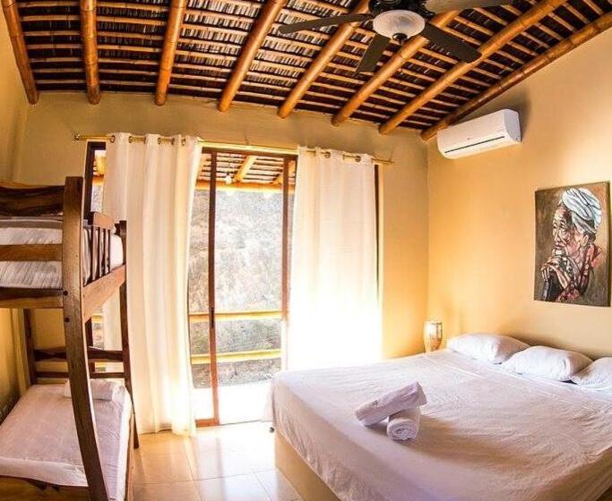 اتاق استاندارد چهار تخته, Punta Hills Montanita