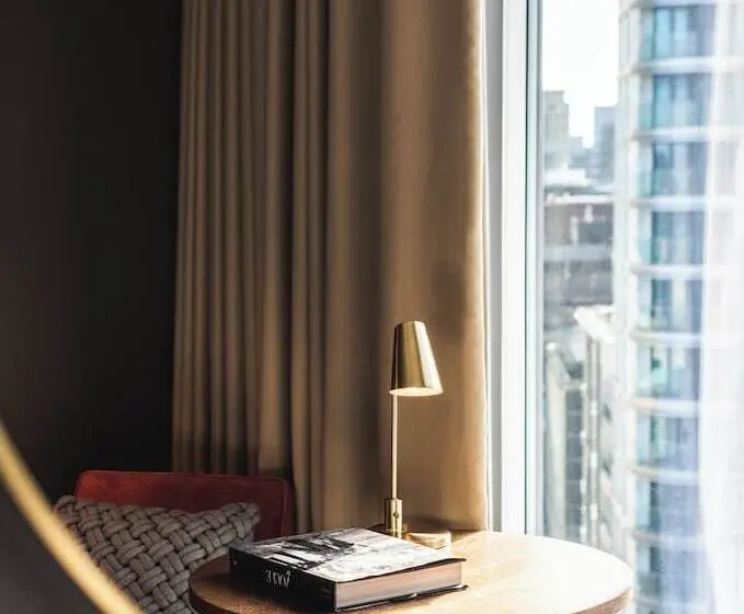 Standard Studio, The Gate London City