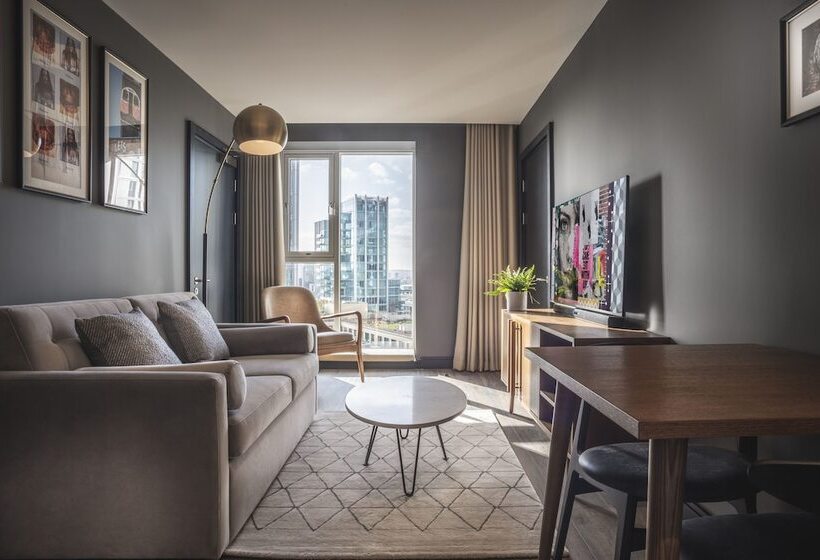 1 Bedroom Superior Apartment, The Gate London City