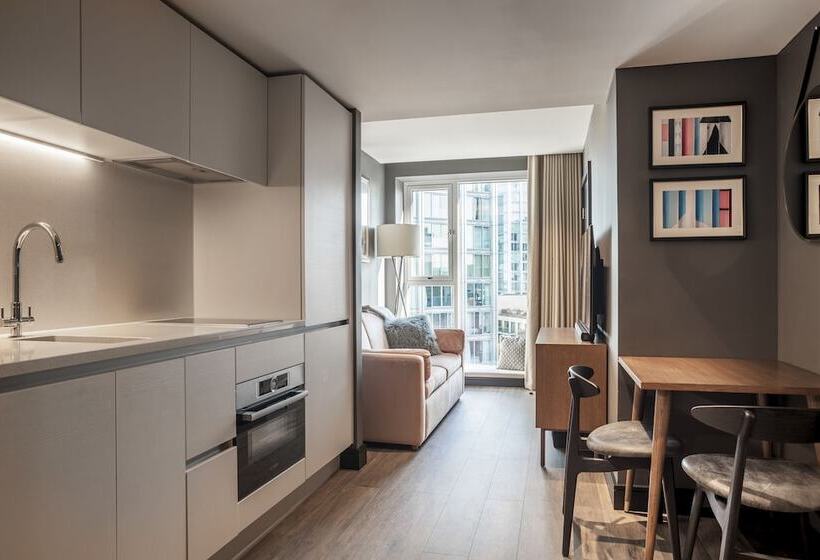 1 Bedroom Superior Apartment, The Gate London City