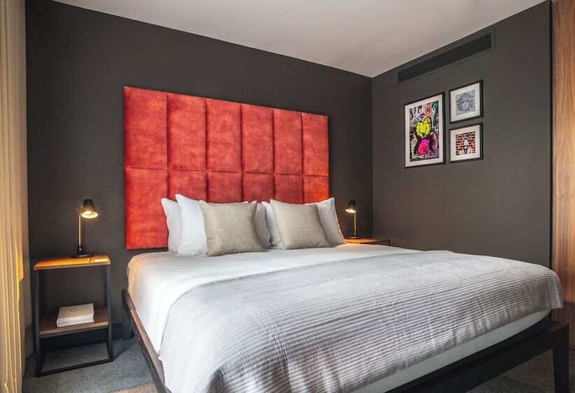 1 Bedroom Superior Apartment, The Gate London City