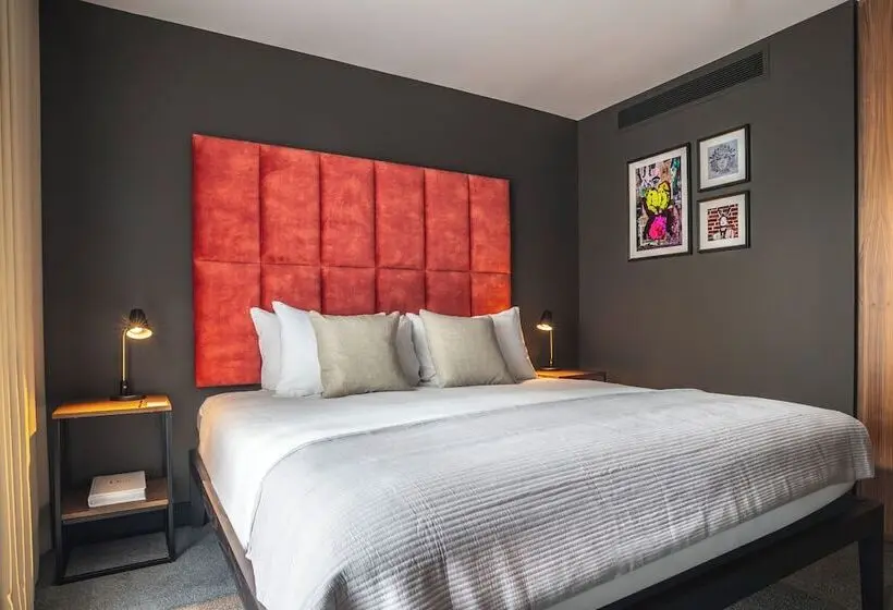 1 Bedroom Superior Apartment, The Gate London City