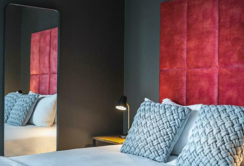 Апартаменты 1 Спальня, The Gate London City