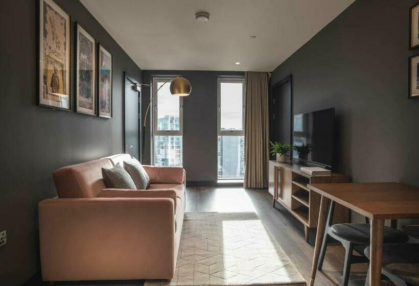 1 Bedroom Apartment, The Gate London City