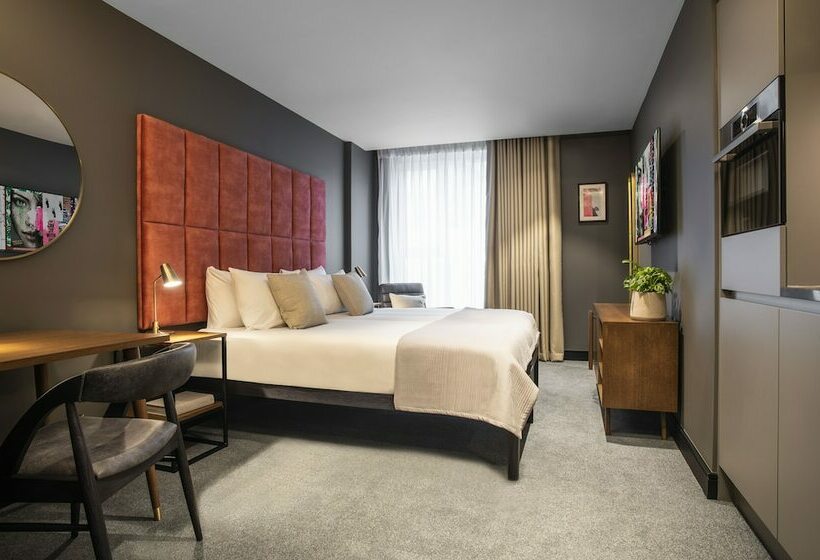 Superior Studio, The Gate London City