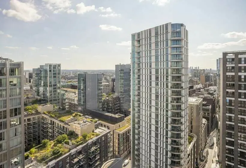 2 Bedroom Apartment, The Gate London City