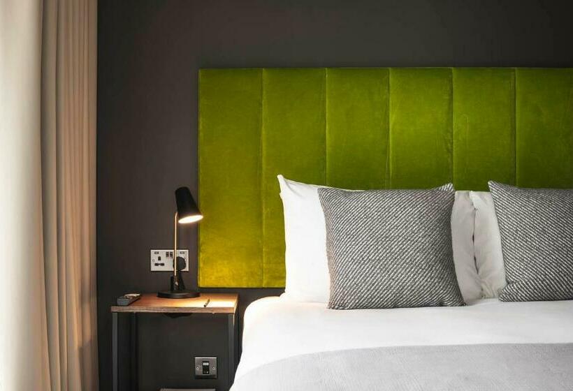 Апартаменты Пентхаус 1 Спальня, The Gate London City