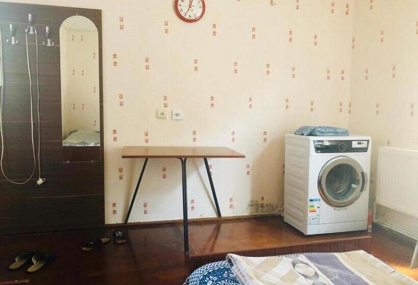 اتاق استاندارد چهار تخته, Huseyn Houses