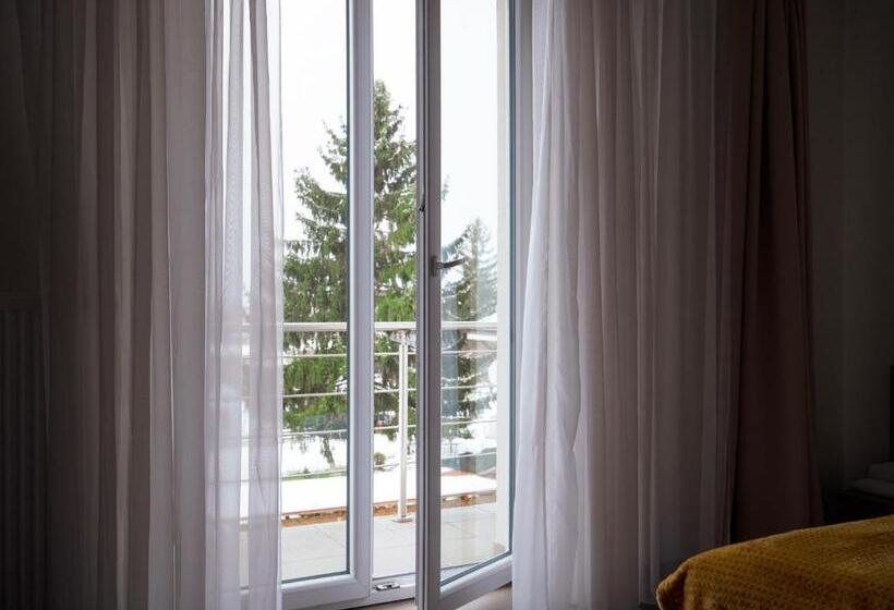 Номер Deluxe с Балконом, Elite Hotel Nová Dubnica