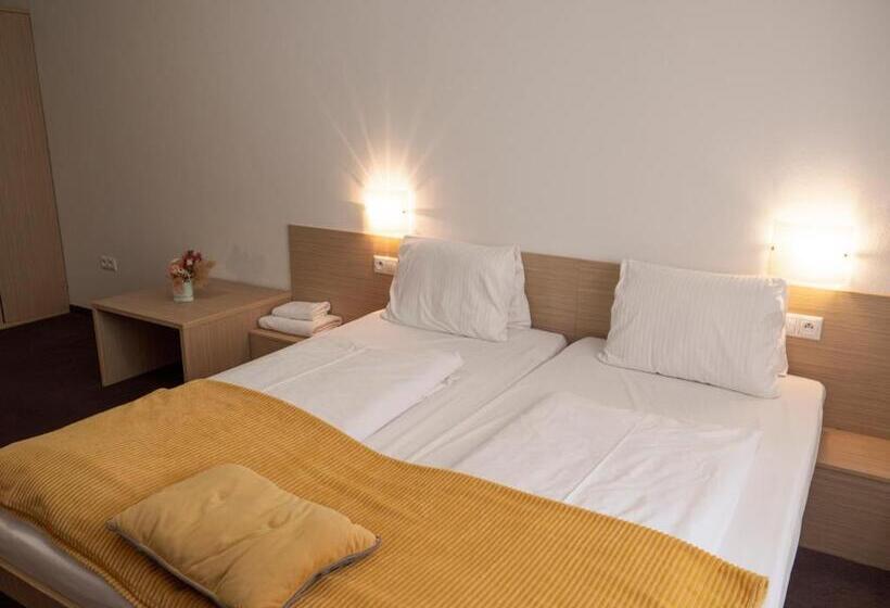 Номер Deluxe с Балконом, Elite Hotel Nová Dubnica