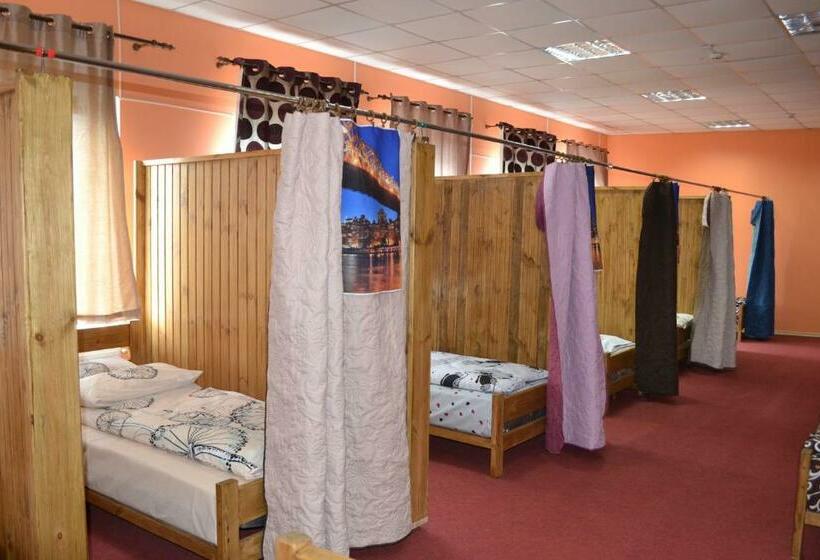 تختخواب در اتاق مشترک, Hostel Vip