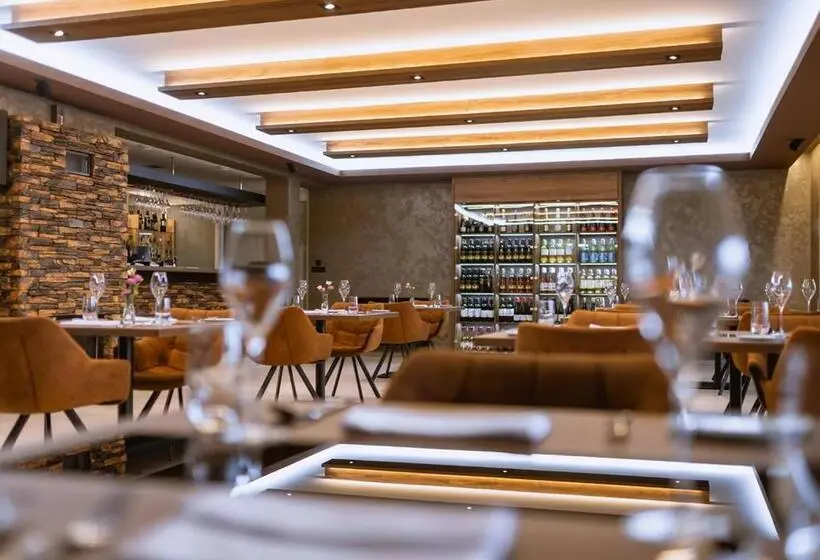 バルコニー付きデラックスルーム, Elite Hotel Nová Dubnica