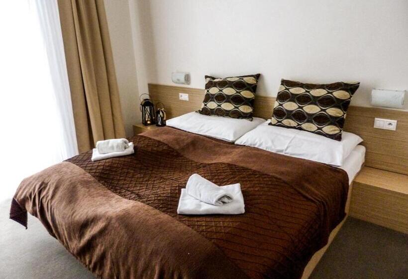 Номер Deluxe с Балконом, Elite Hotel Nová Dubnica