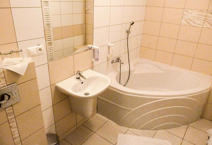Номер Deluxe, Elite Hotel Nová Dubnica