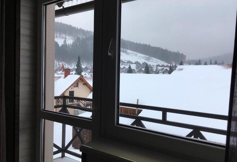 اتاق استاندارد با چشم‌انداز کوهستان, Guest House Mountain