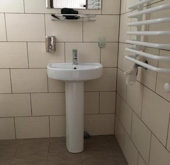 اتاق خانوادگی, Guest House Mountain