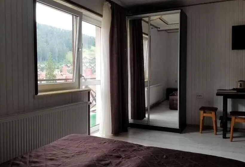 اتاق خانوادگی, Guest House Mountain