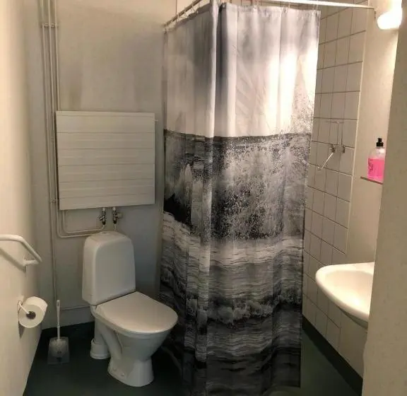 اتاق استاندارد سه نفره, Hostel400kokkola