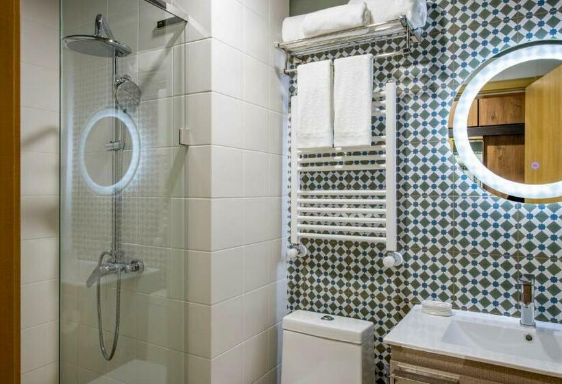 اتاق سوپریور با تخت بزرگ, Best Western Gudauri